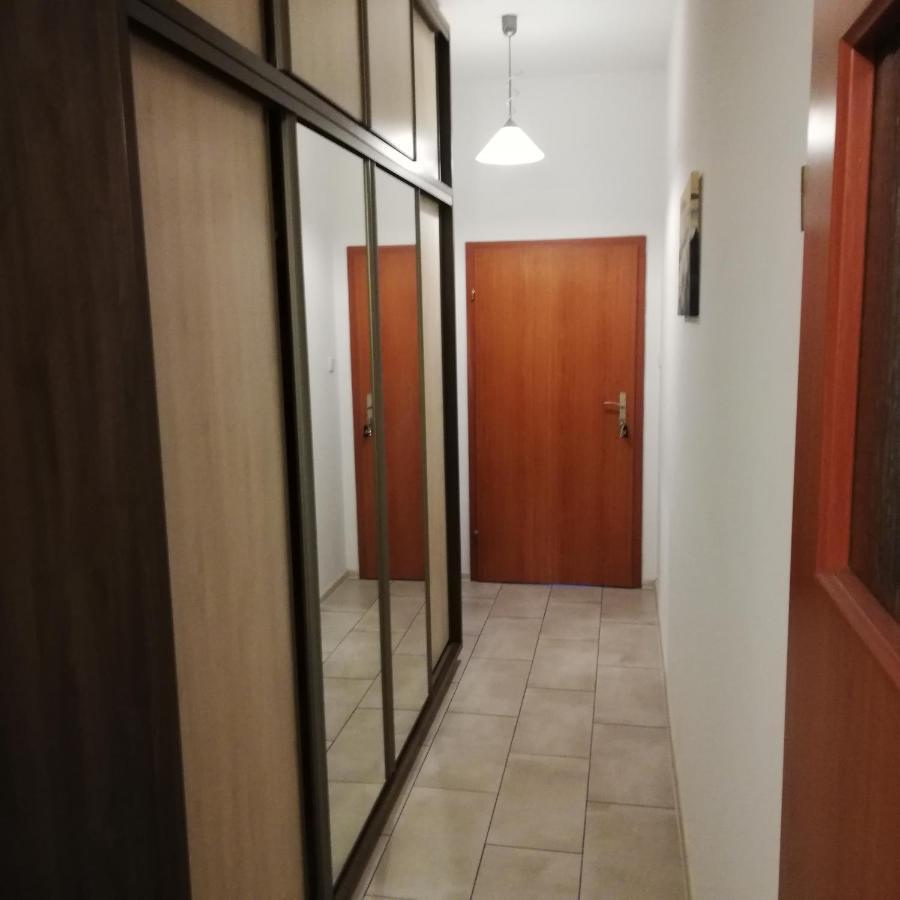 Apartament Nad Jeziorem Slawskim Radzyń Kültér fotó